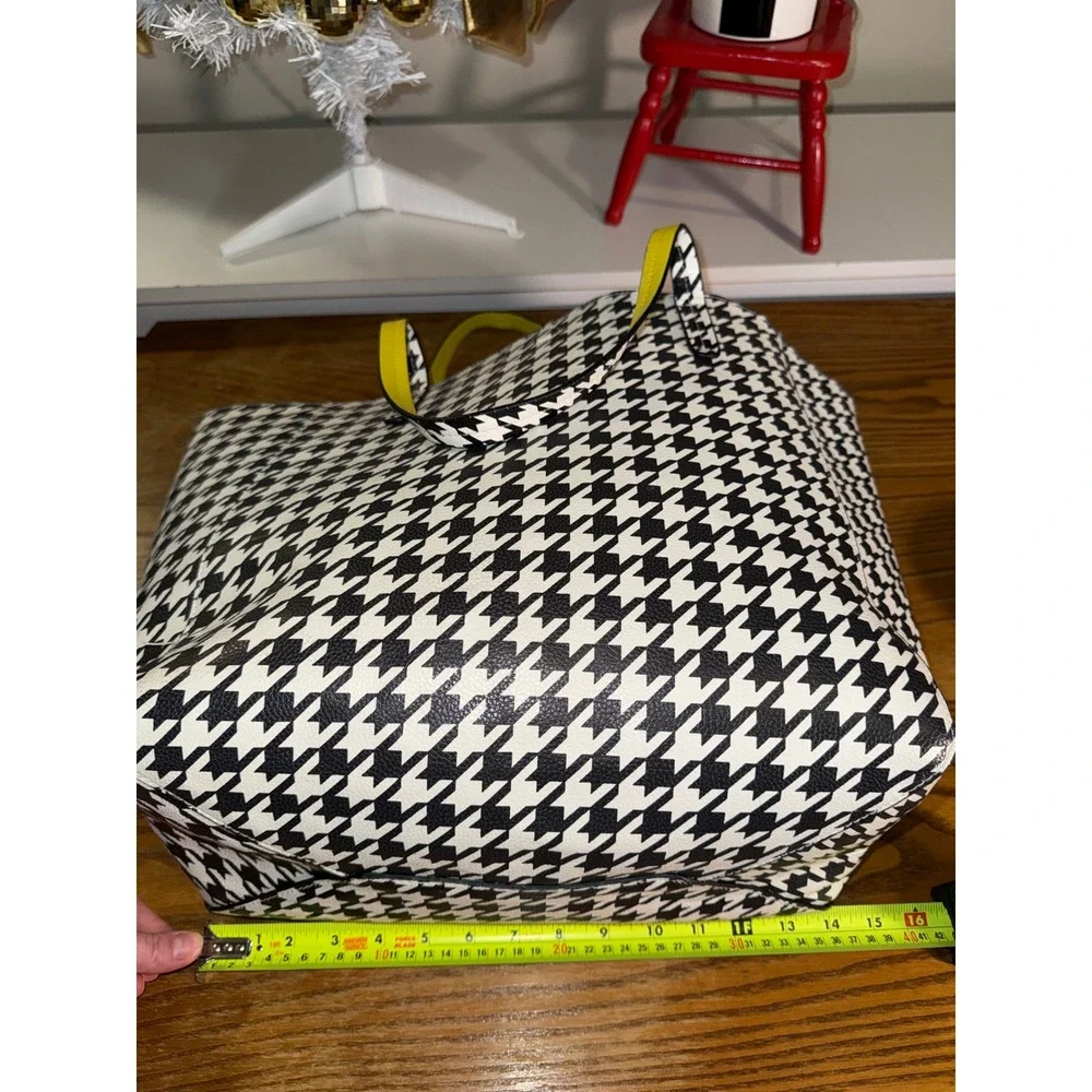 Classic Houndstooth‎ Tote Bag Bold Yellow Trim Everyday Style
